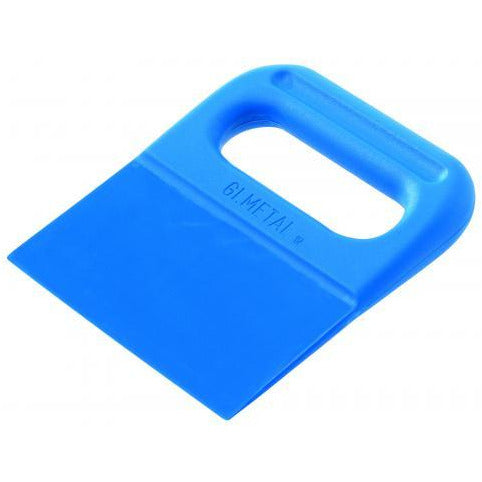 Heavy duty non-scratching dough cutter