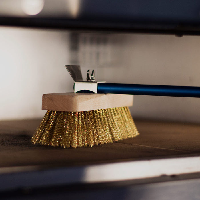 Rotating Head Pizza Oven Brush with Brass Bristles - Azzurra Line